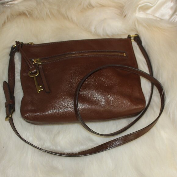 Fossil leather shoulder ,crossbody brown mini lined  bag top zip 10" x 7.5"x 2" - Picture 3 of 9